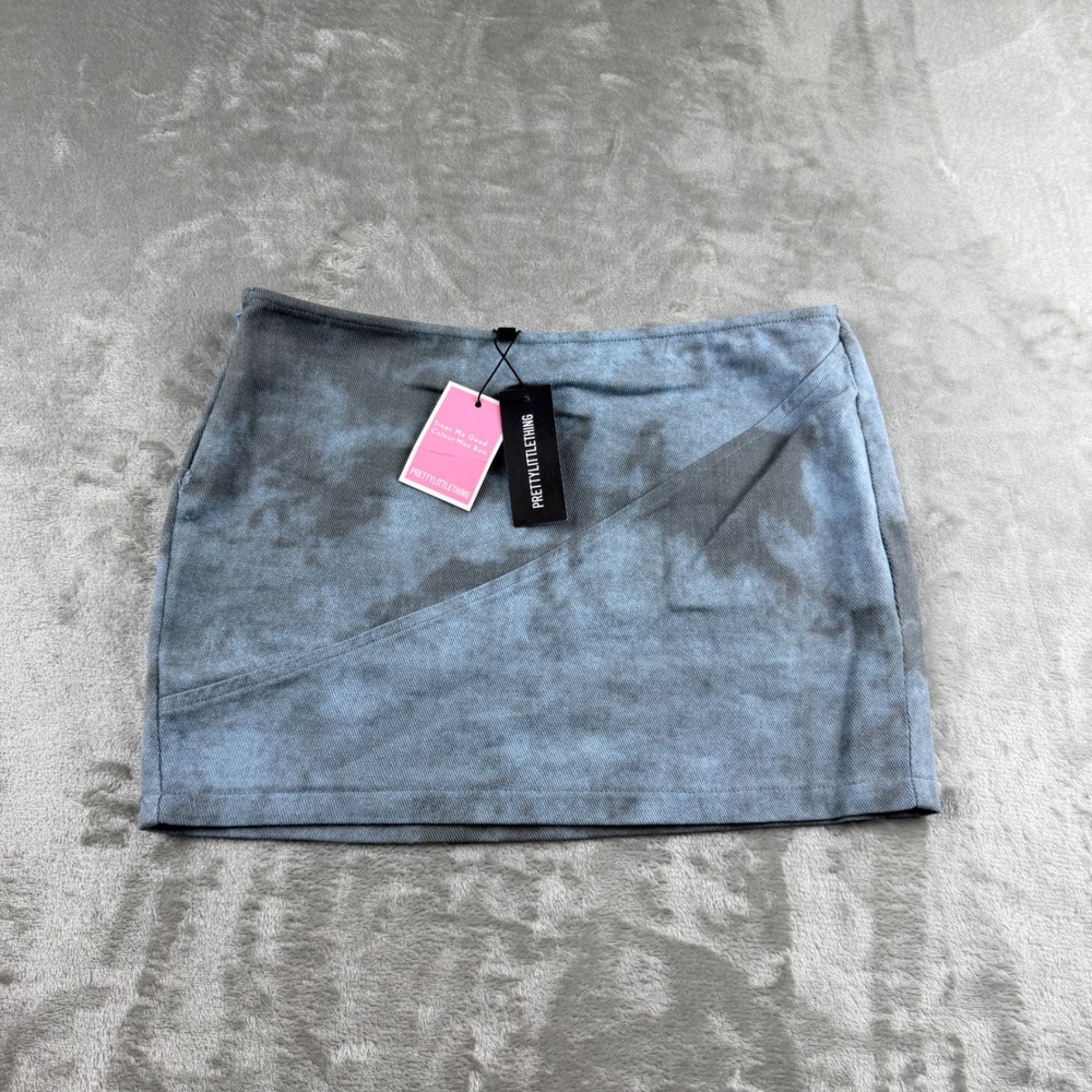 PrettyLittleThing Blue Acid Wash Denim Mini Skirt Women's US 0